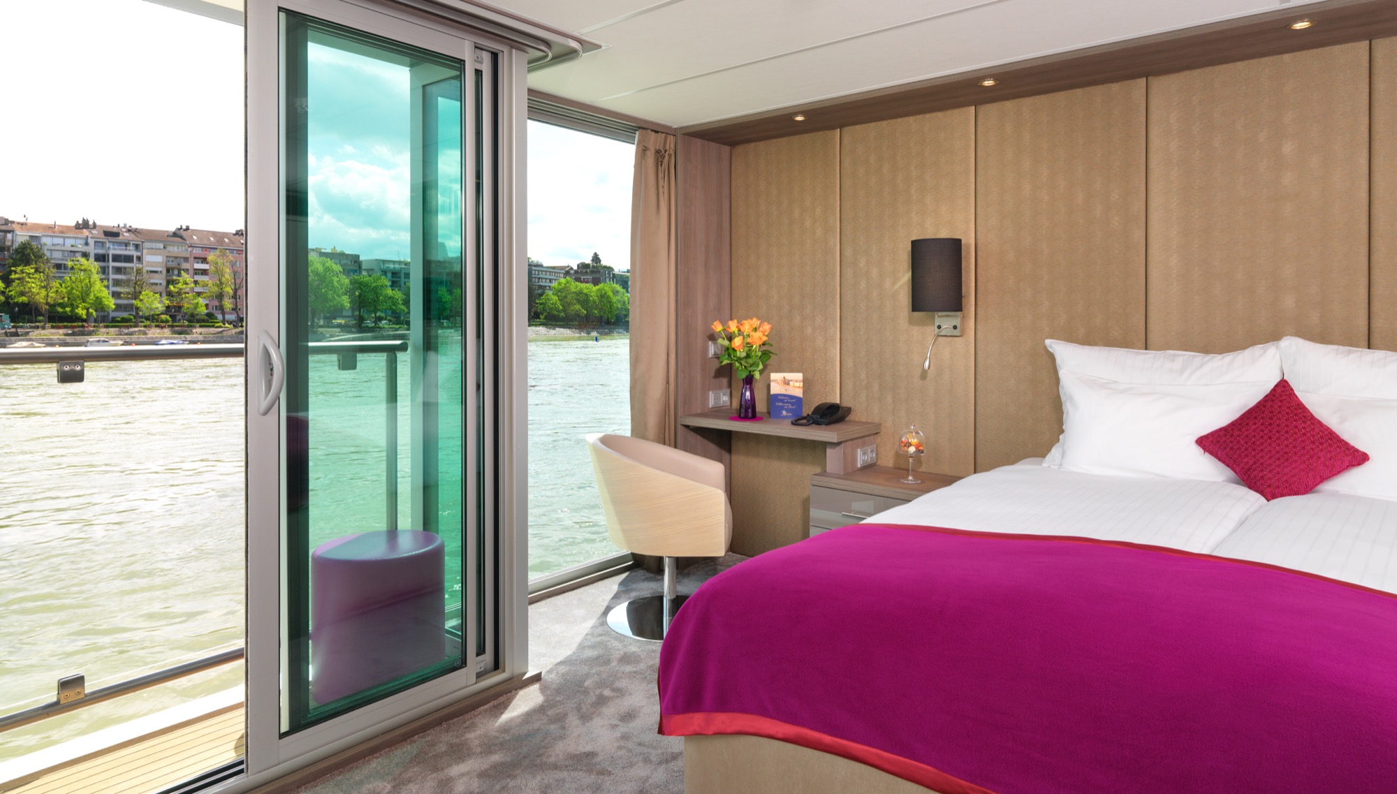 Amadeus Waterways 01 AMADEUS Silver II_Suite 03.jpg